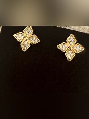 PONYKISS Tibetan Silver Zircon 18K Gold Plated Cute Flower Stud Earring